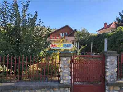 de vanzare  casa  Stefanesti  cetate  ..curte amenajata teren1000 mp - Stefanesti