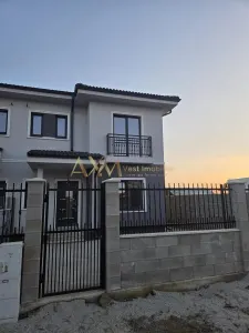 Vanzare 1/2 duplex 5 camere Giroc - Giroc