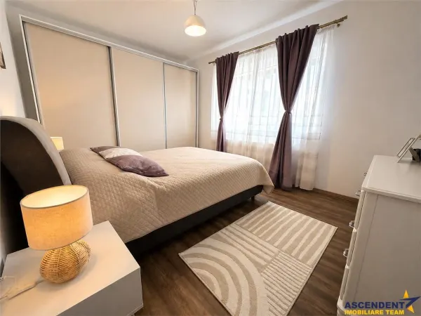Apartament 3 camere Brașov - poza 1