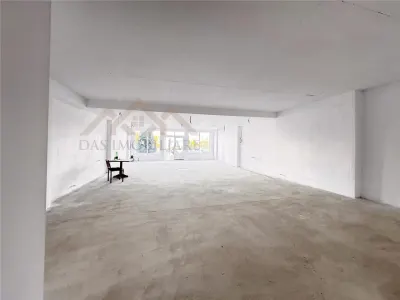 Spatiu comercial, zona Hotel  Europa - Baia Mare