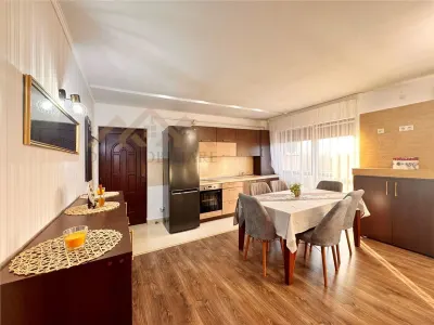 Apartament 3 camere si loc de parcare zona Marul de Aur - Baia Mare