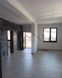 Miroslava Casa parter  Su 104mp teren 440mp  beci disponibila la cheie - Iasi