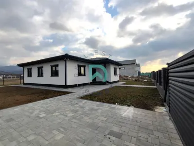 Casa 3 camere in Cristian, Brasov - Cristian