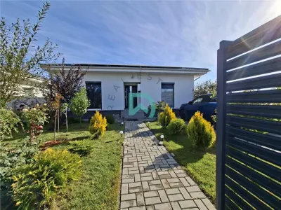 Casa cocheta, independenta energetic,  Harman, Brasov - Harman