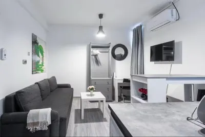 Regim Hotelier Garsoniera ultracentrala Bucuresti, in imobil gen castel, cu parcare privata - Bucuresti