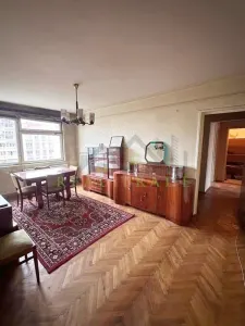 Apartament 3 camere , 2 balcoane zona Centrul Civic- Victoriei - Brasov