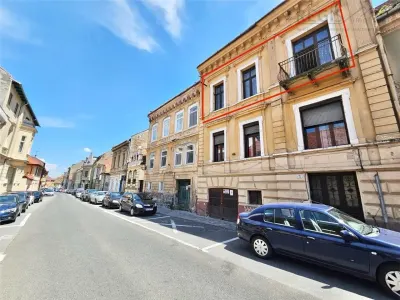 Apartament 6 Camere / Curte Privata | Centrul Istoric/ COMISION 0 - Brasov