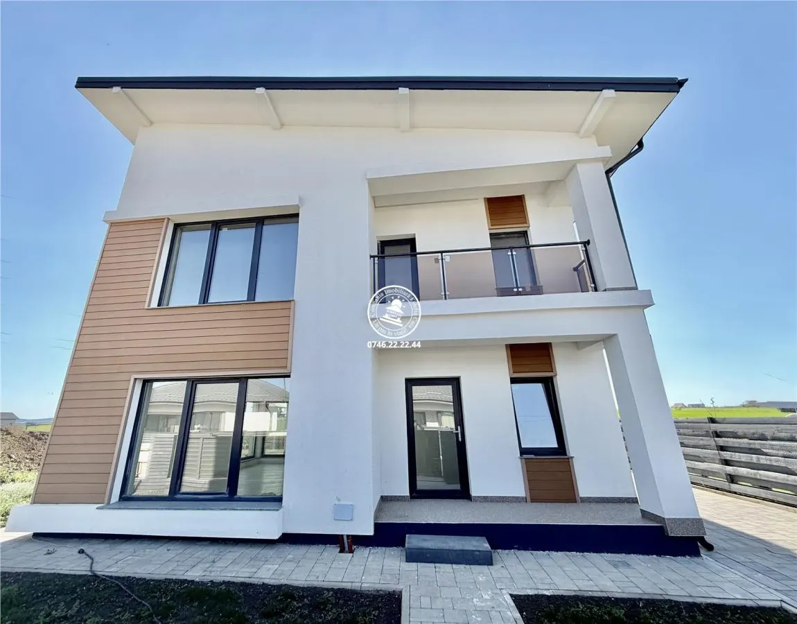 Casă 4 camere Miroslava - poza 1