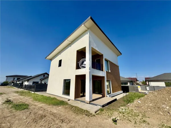 Casă 4 camere Miroslava - poza 2