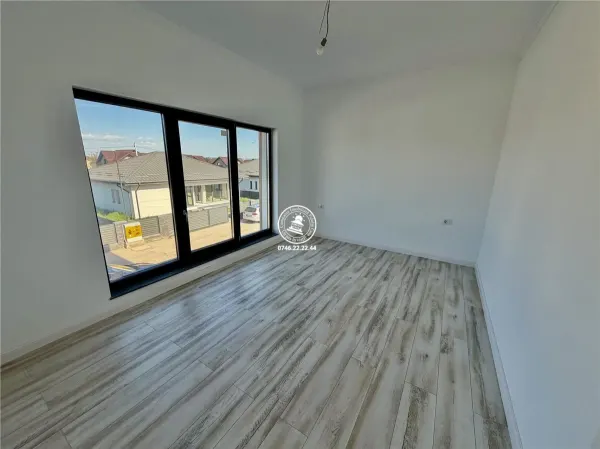 Casă 4 camere Miroslava - poza 11