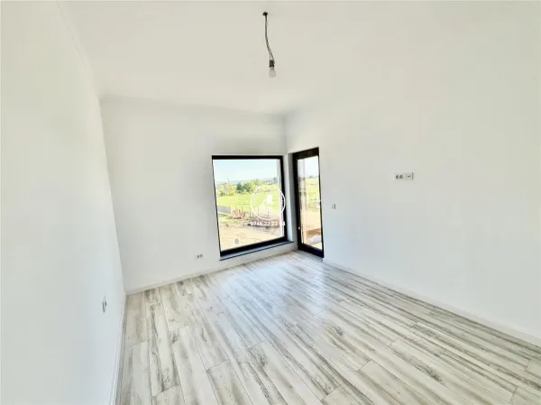 Casă 4 camere Miroslava - poza 12