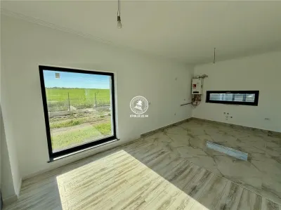 Casă 4 camere Miroslava - poza 8