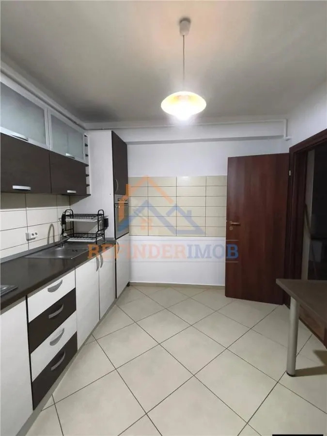 Apartament 3 camere București - poza 1