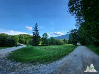 Teren Intravilan 12000 mp, Cascada Urlatoarea- Vama Buzaului, proiect aprobat pentru Resort, langa bazin Piscicol. - Vama Buzaului