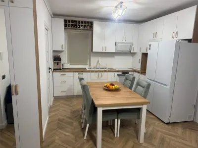 Apartament cu 3 camere Lamaitei - Baia Mare