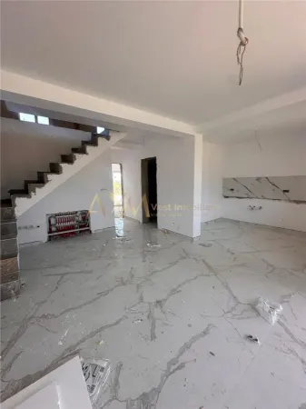 Casă 3 camere Săcălaz - poza 2