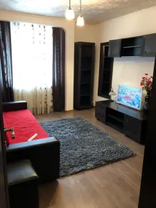 Garsoniera zona Patria,decomandat,62000 Euro - Brasov