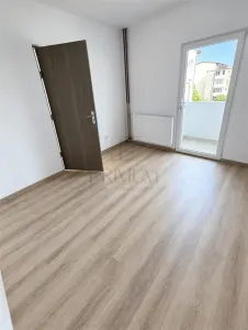 Girocului - 2 Camere - Centrala proprie - Etaj Intermediar - Bloc Izolat - Renovat - Timisoara