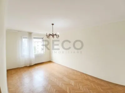 RECO Apartament cu 3 camere decomandat in cartierul Rogerius Bloc cu lift - Oradea