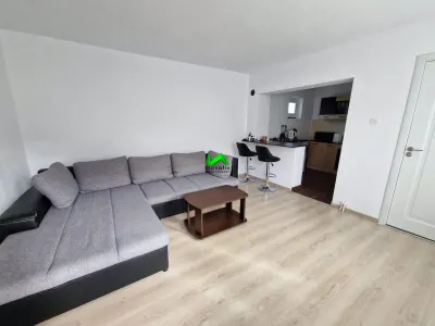 Casă 5 camere Cristian - poza 1