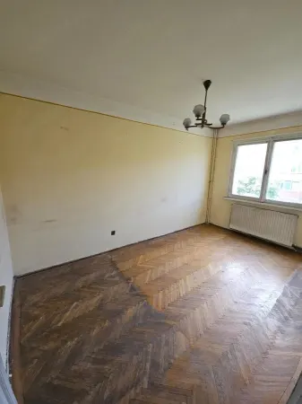 Apartament  2 camere decomandat, Astra-piata, 87000 Euro - Brasov