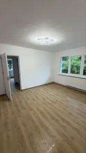 Apartament 2 camere zona Garii - p-ta Dacia,renovat nou,96000 Euro - Brasov