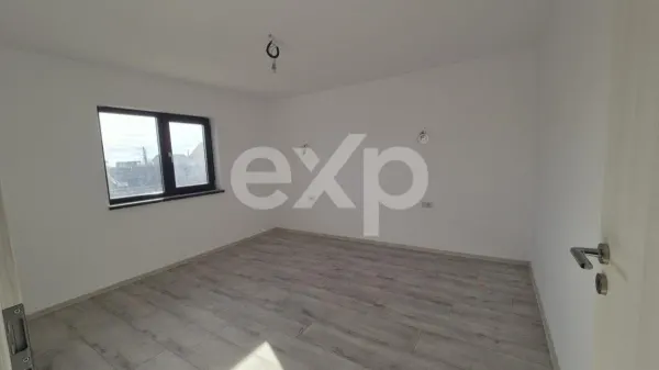 Casă 4 camere Bradu - poza 10
