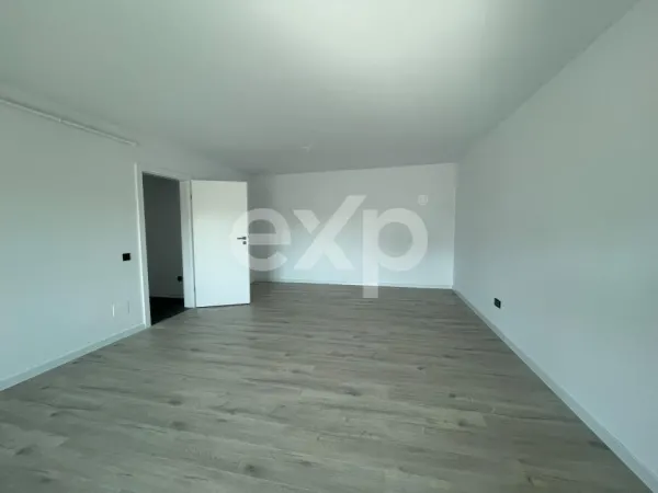 Apartament 3 camere Pitești - poza 5