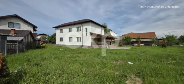 Casă 8 camere Voinești - poza 2