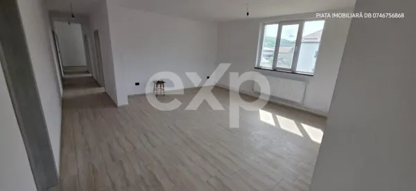 Casă 8 camere Voinești - poza 18