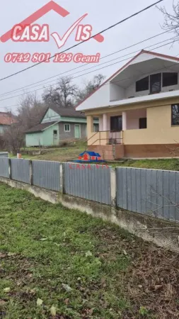 Casă 2 camere Onești - poza 1
