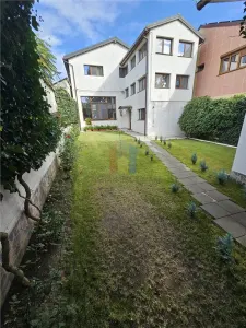Vila noua P+1, 230mp construiti, zona Centrala, St - 373 mp cu 10 deschidere - Braila