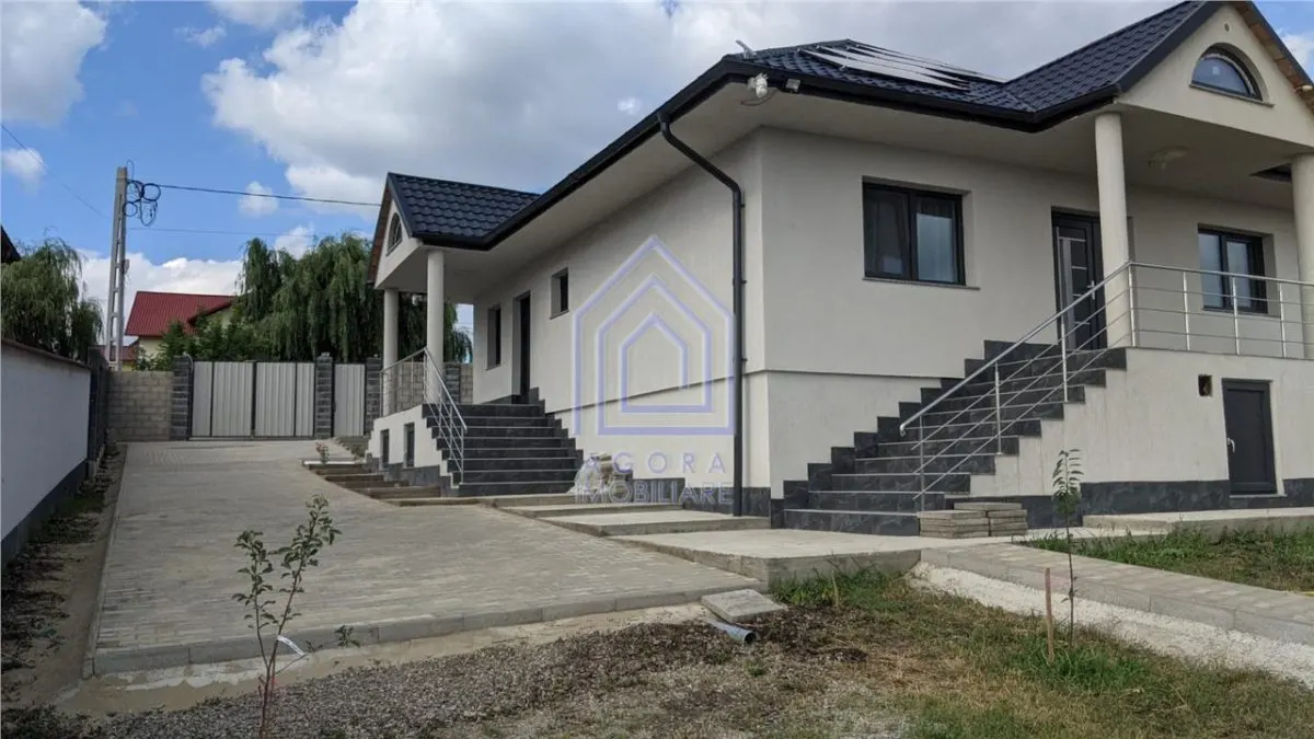 Casă 4 camere Suceava - poza 1