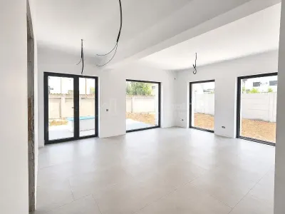 Vanzare - Casa individuala  -  Prelungirea Ghencea -  Margelelor - teren 300 mp - 188.000 Euro + TVA  - Pompa de caldura -    Comision 0 ! - Bucuresti
