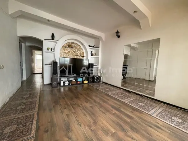 Apartament 3 camere București - poza 1
