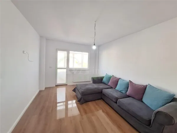 Apartament 3 camere Bacău - poza 1