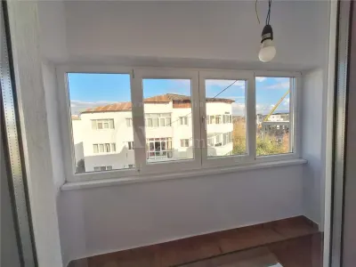 Apartament 3 camere Bacău - poza 10