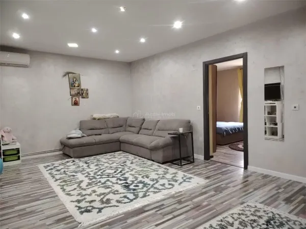 Casă 7 camere Lipanesti - poza 3
