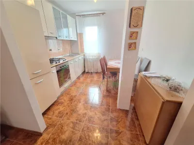 Apartament 2 camere Bacău - poza 1