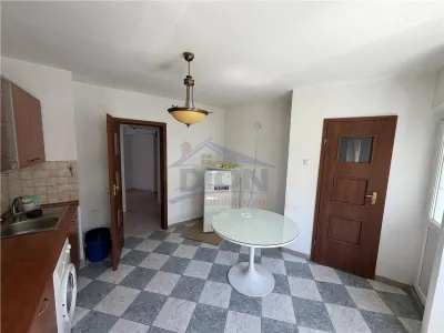 Unirii - Tribunal, 4 camere, 136mp, terase de 30mp, 1992 - Bucuresti