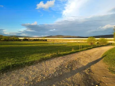 Parcele de vanzare  zona intre iazuri - Talmaciu