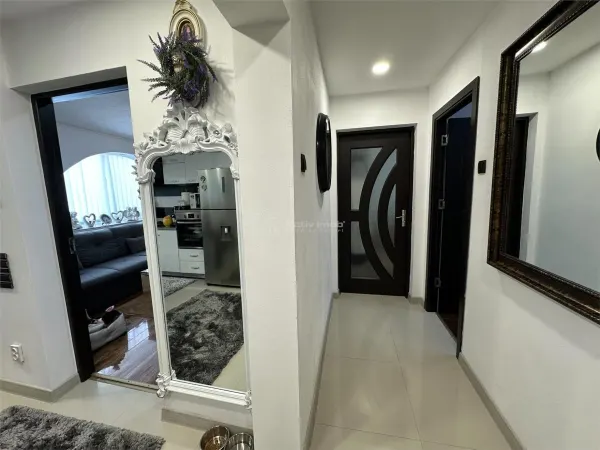 Apartament 3 camere Reșița - poza 16