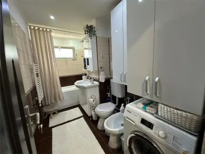 Apartament 3 camere Reșița - poza 7