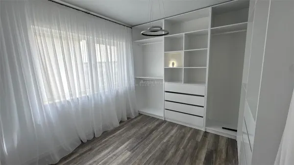 Casă 4 camere Tamasi - poza 8
