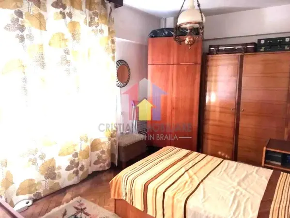 Apartament 3 camere Brăila - poza 2
