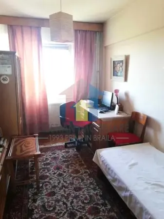 Apartament 3 camere Brăila - poza 3