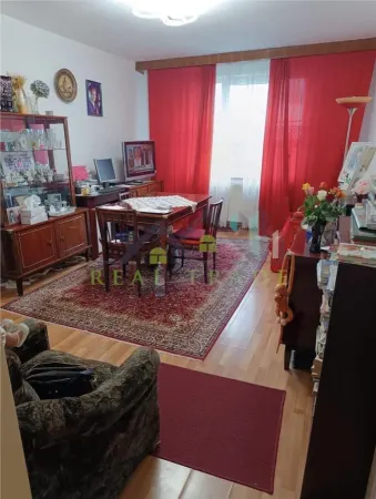 Apartament 3 camere Brașov - poza 1