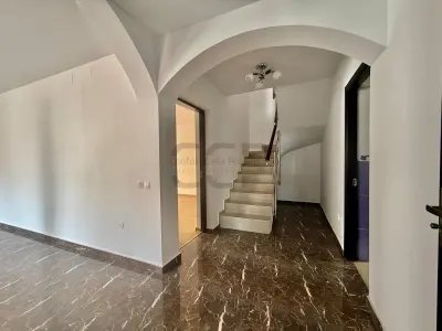Casă 5 camere București - poza 4