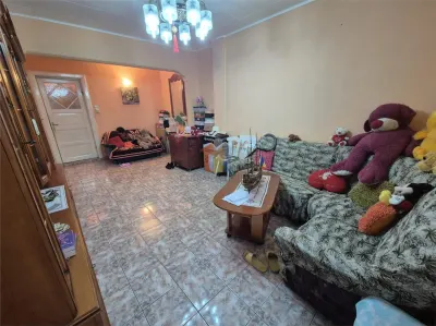 Apartament 3 camere Brăila - poza 1