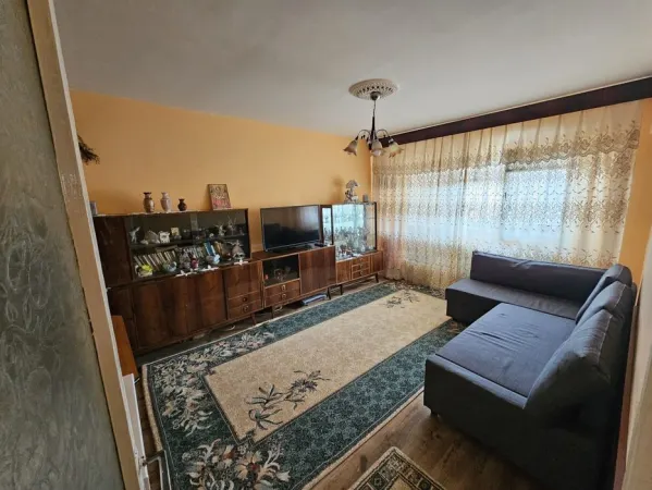 Apartament 3 camere Brăila - poza 1